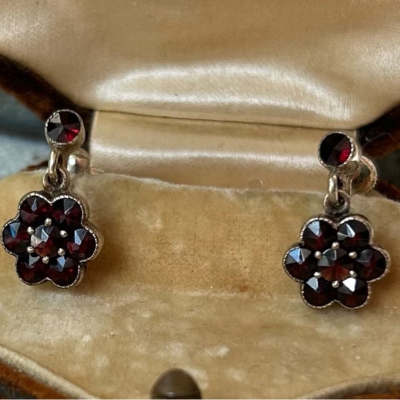 Antique Garnet Gold Gilt Eearrings
